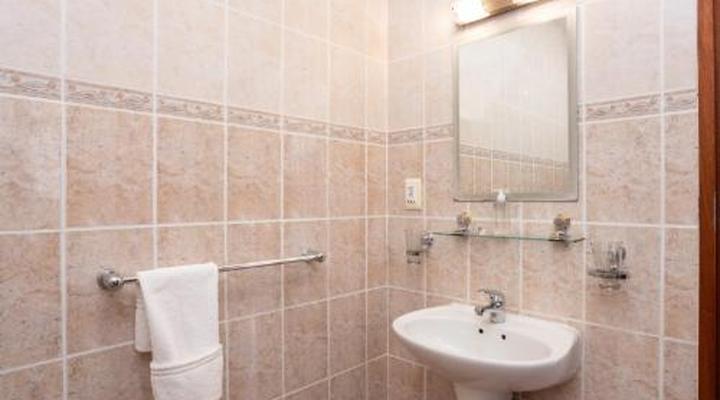 Stonebreaker Country Lodge