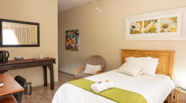 Stonebreaker Country Lodge