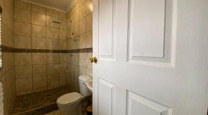 Crayfish Creek Guest House