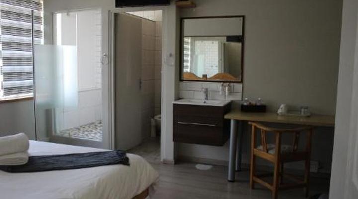 Acorn Lodge & Skydeck Sunset Café