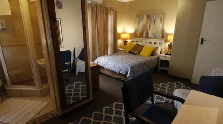 Bluewater Beachfront Guest House