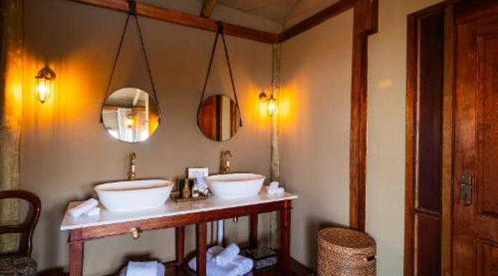 Maloba Lodge-Private Game Reserve