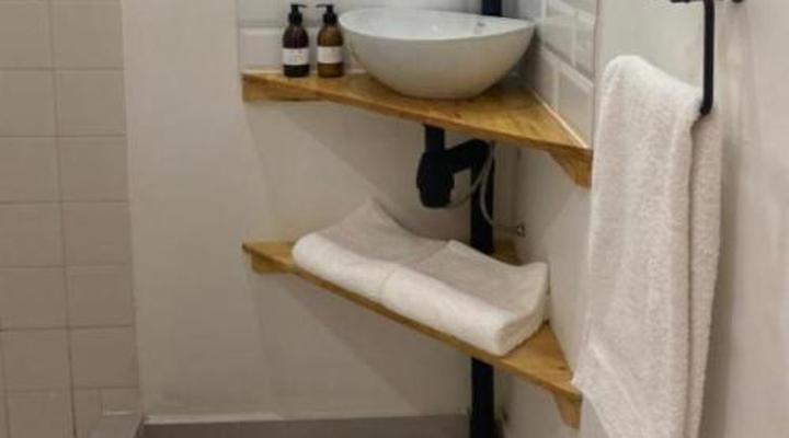 Luxury Modern Farm Cottage With Sea View