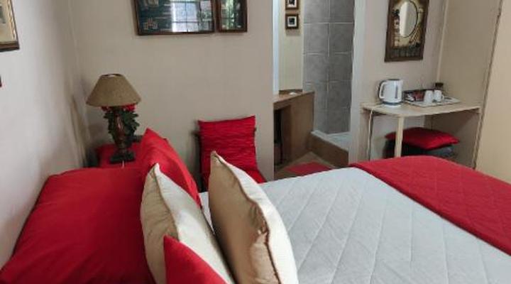 Garden of Eden Cottages & Guest House