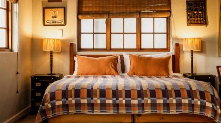 Moontide Guest Lodge