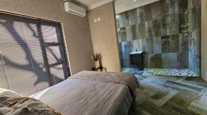 Freeman Manor - Peninsula