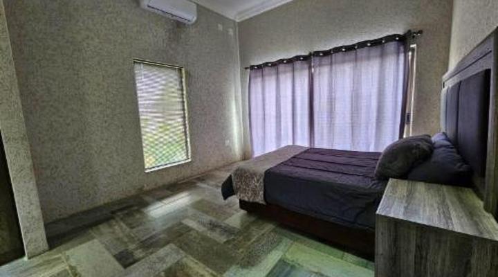 Freeman Manor - Peninsula