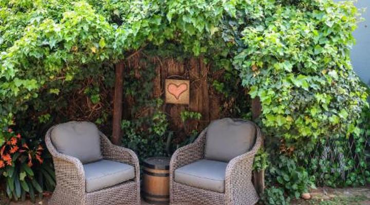 La Pension Guest House