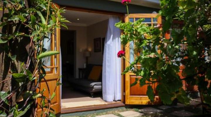 La Pension Guest House