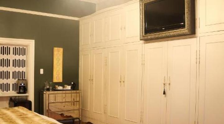 La Pension Guest House