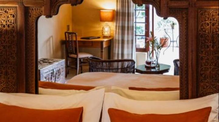 Moontide Guest Lodge