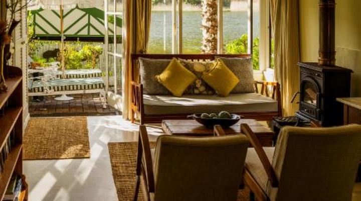 Moontide Guest Lodge