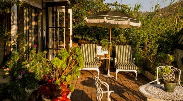 Moontide Guest Lodge