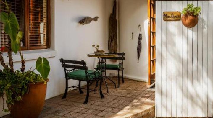 Moontide Guest Lodge