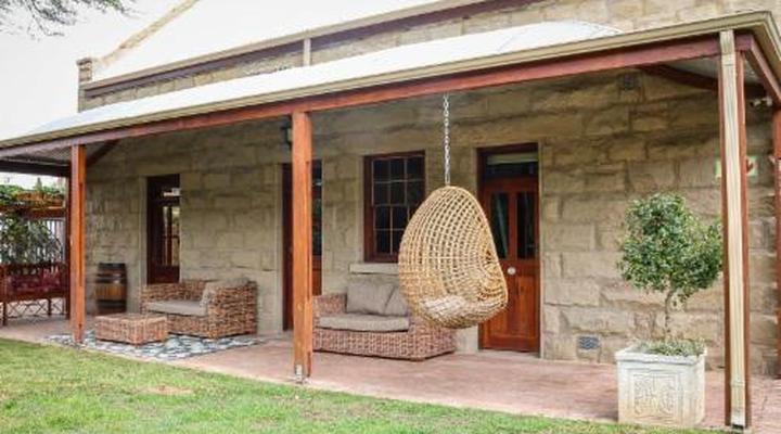 La Pension Guest House