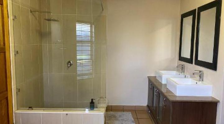 Waterkloof Glen Guest House