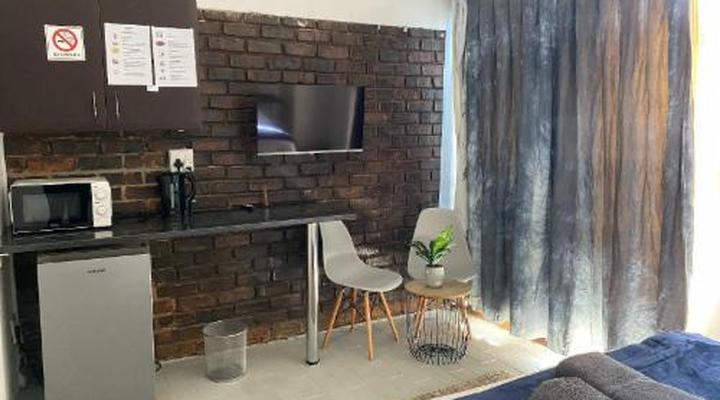 Waterkloof Glen Guest House