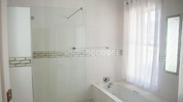 Paul Rene’ Manor House