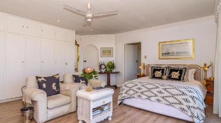 Kennedy's Beach Villa