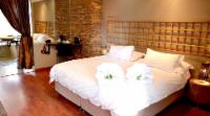 African Moon Corporate House