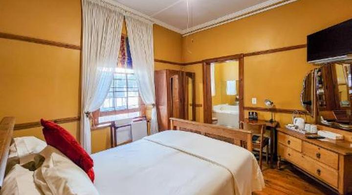 Mountain Manor Guest House