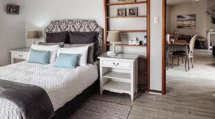 Comfy Beach Apartment