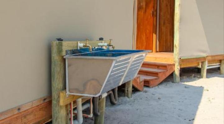 Khwai Game Lodge and Campsite