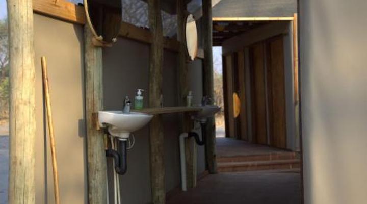 Khwai Game Lodge and Campsite