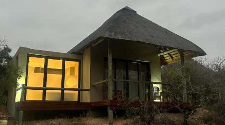 Cheetah Paw Safari Lodge