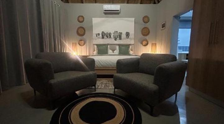 Cheetah Paw Safari Lodge