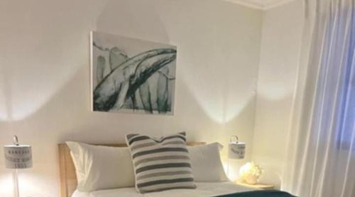 Wild Riverside Cottage