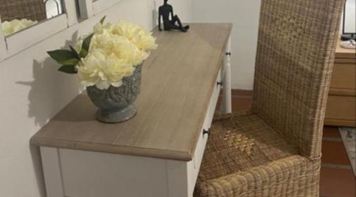 Wild Riverside Cottage