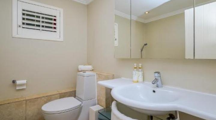 Santorini - Seabreeze Retreat