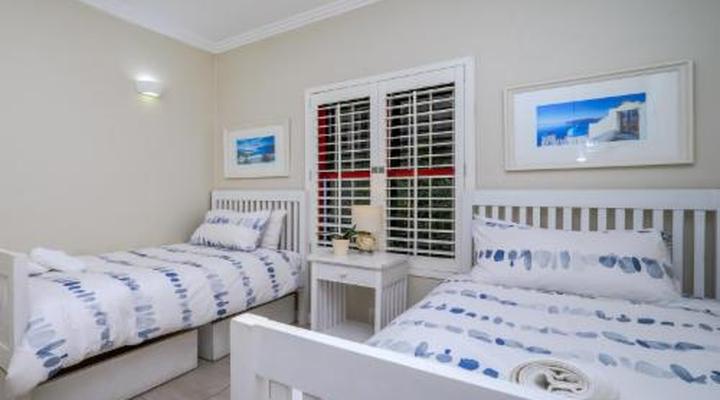 Santorini - Seabreeze Retreat