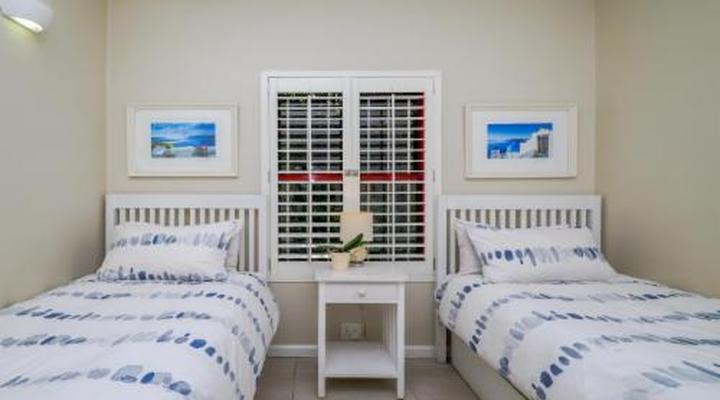 Santorini - Seabreeze Retreat