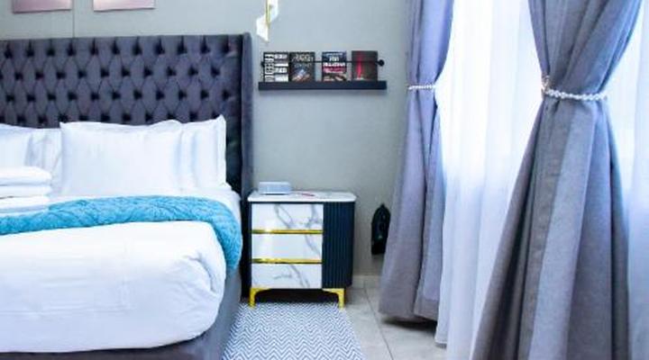 C'est La Vie Guest House