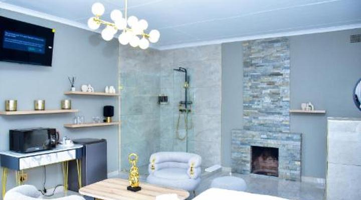 C'est La Vie Guest House