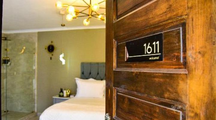 C'est La Vie Guest House