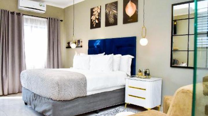 C'est La Vie Guest House