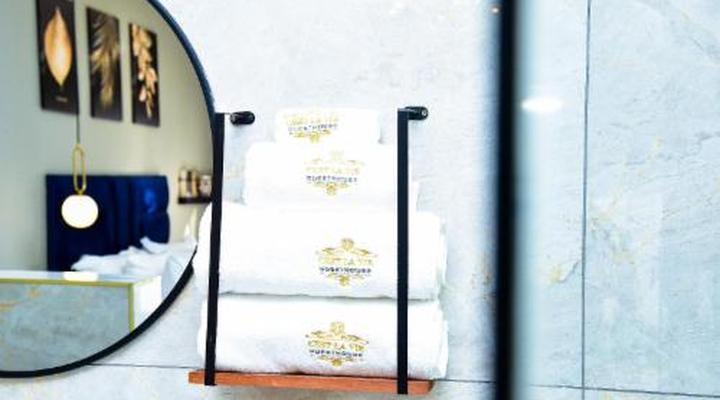 C'est La Vie Guest House