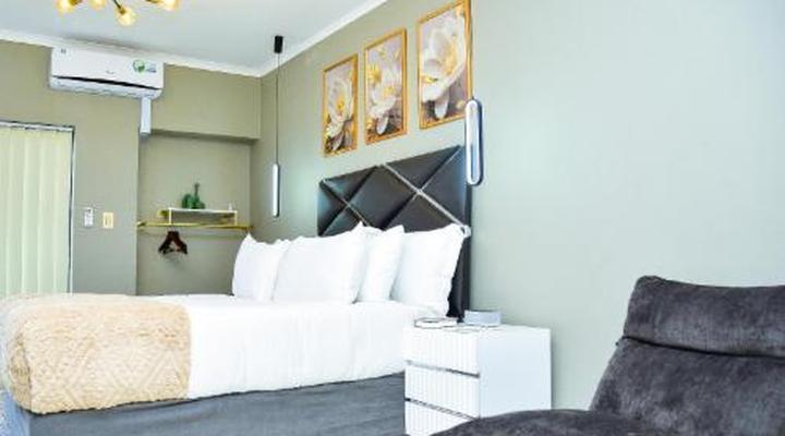 C'est La Vie Guest House