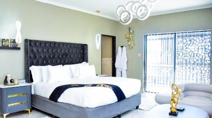 C'est La Vie Guest House