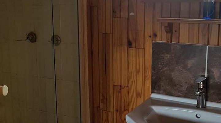 Mountain Breeze Log Cabins