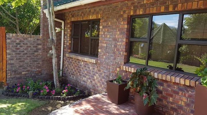 Mountain Breeze Log Cabins