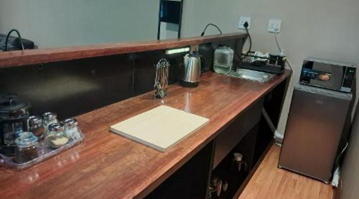 The Nugget Guest Lodge