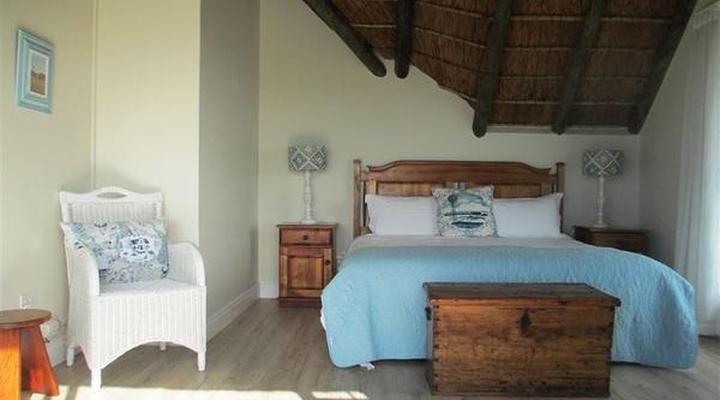 i-Lollo Lodge, River-front Accomodation