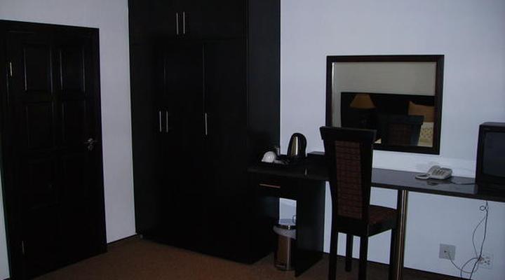 Waterfront Country Lodge and Spa