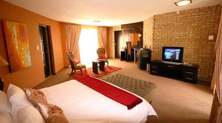 Waterfront Country Lodge and Spa