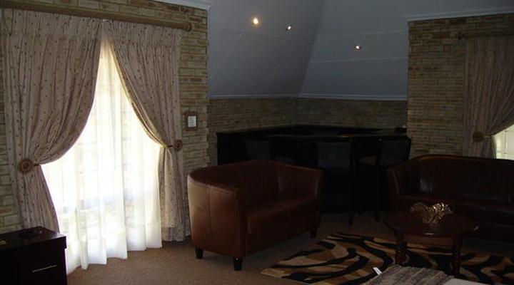 Waterfront Country Lodge and Spa