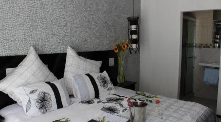 Africa Paradise - OR Tambo Airport Boutique Hotel